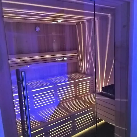 公寓 Westin House Delux *